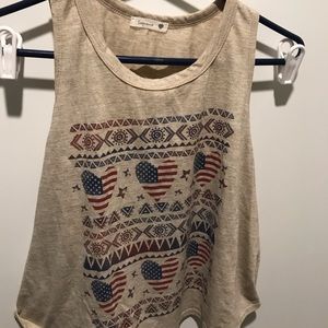 Large patterned short sleeve tee
